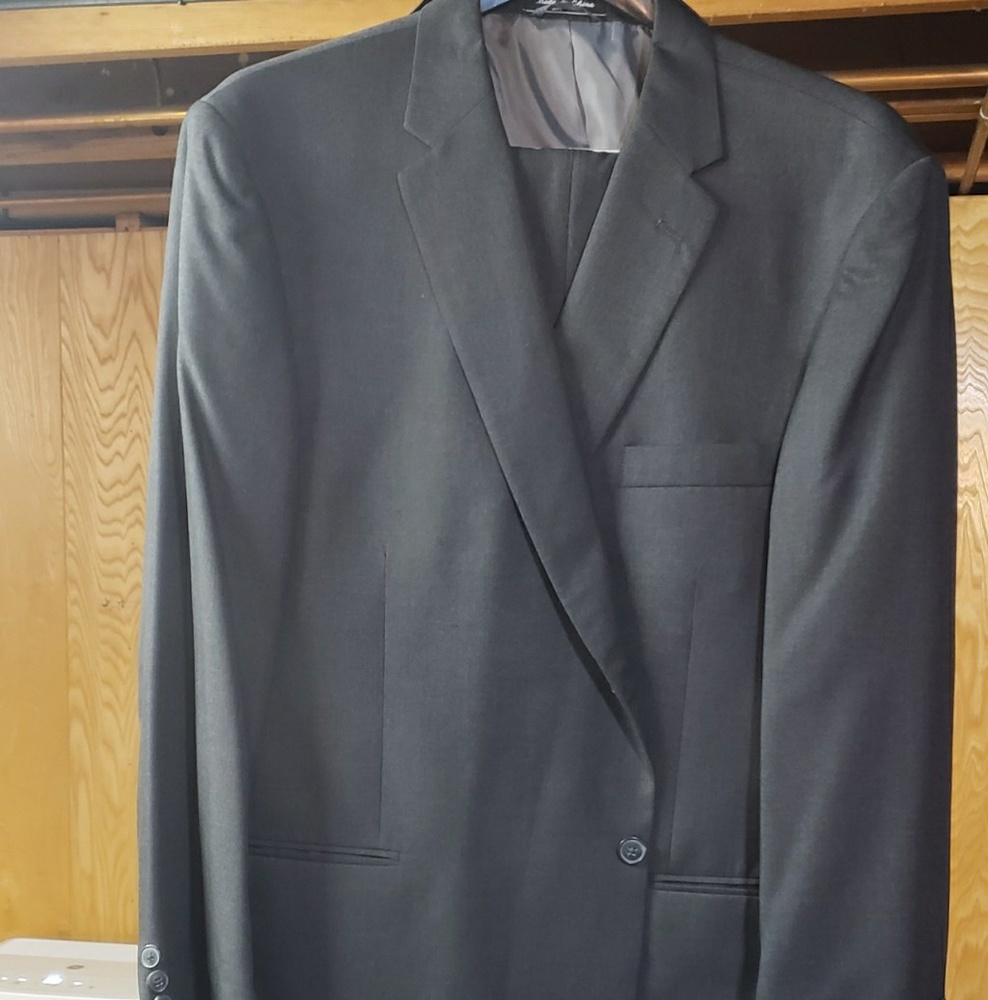 Men's Suit